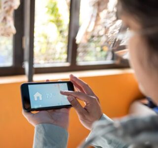 5 Reasons to Upgrade Your Thermostat This Year